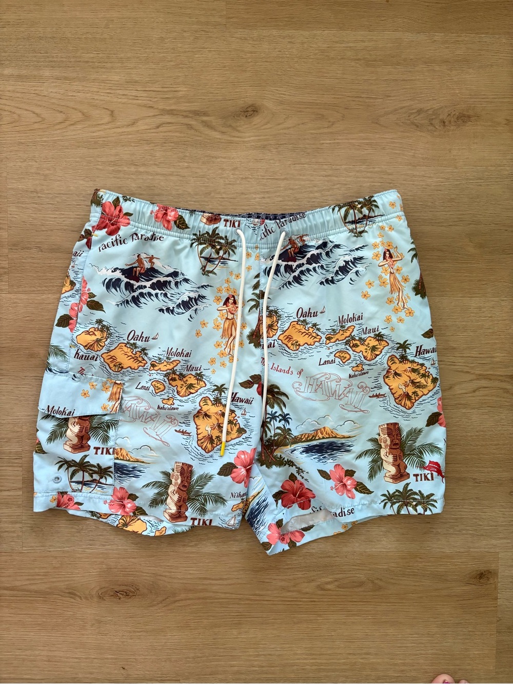 Tommy Bahama Light Blue Hawaiian Print Men's Swim Trunks